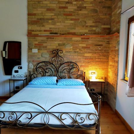 Casale Del Sole Bed & Breakfast Cepagatti Екстериор снимка
