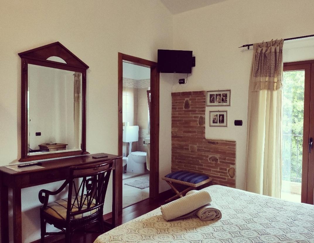 Casale Del Sole Bed & Breakfast Cepagatti Екстериор снимка