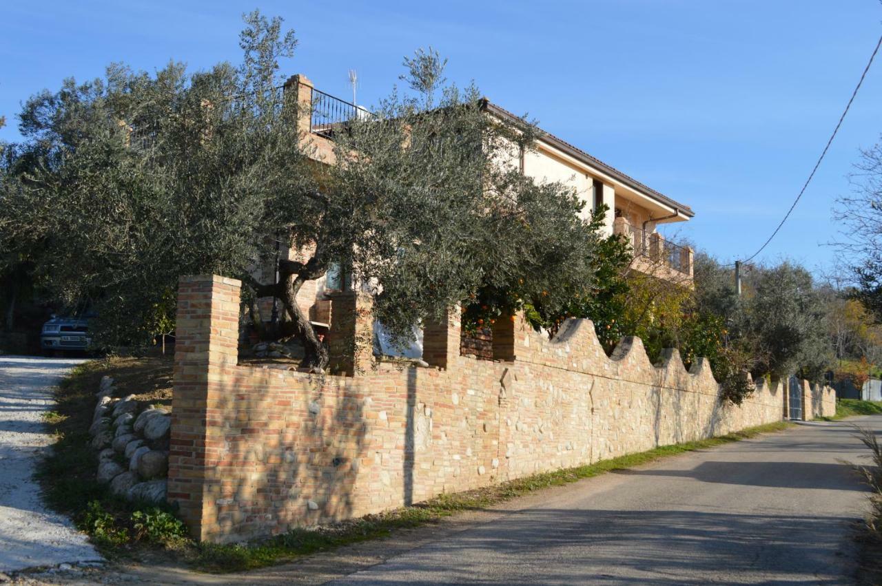 Casale Del Sole Bed & Breakfast Cepagatti Екстериор снимка
