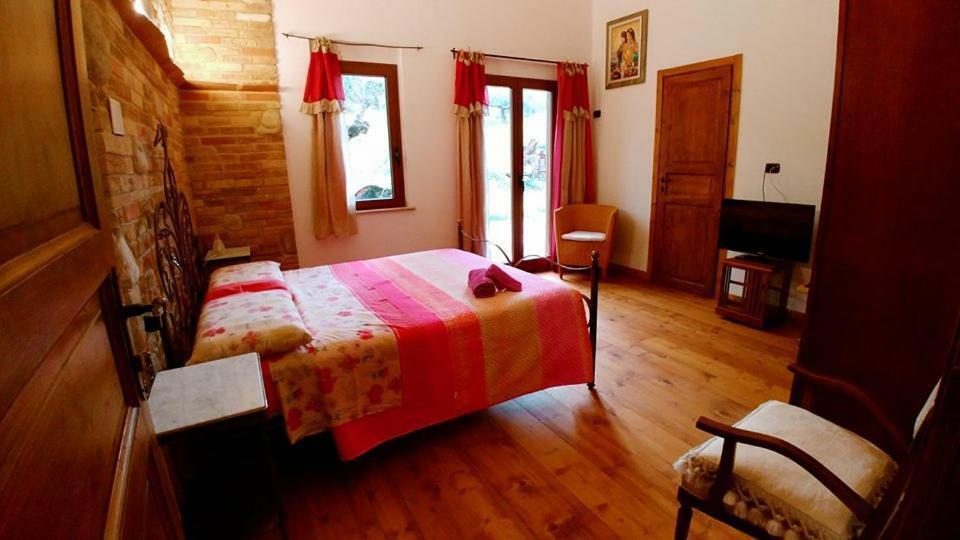 Casale Del Sole Bed & Breakfast Cepagatti Екстериор снимка